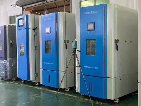 Ciclo de prueba de emisiones de formaldehído en una cámara ambiental de 1 m³