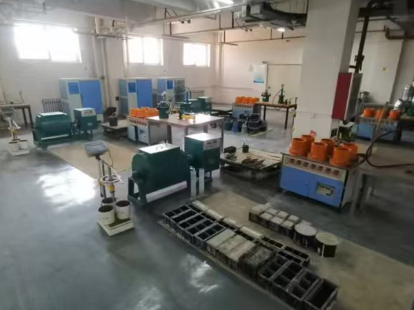 Tendencias globales de tecnología inteligente en laboratorios de ensayos de cemento y hormigón