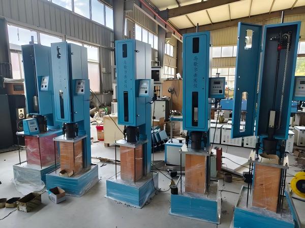 Equipos de Ensayo de Laboratorio y Soluciones para Ensayos de Materiales